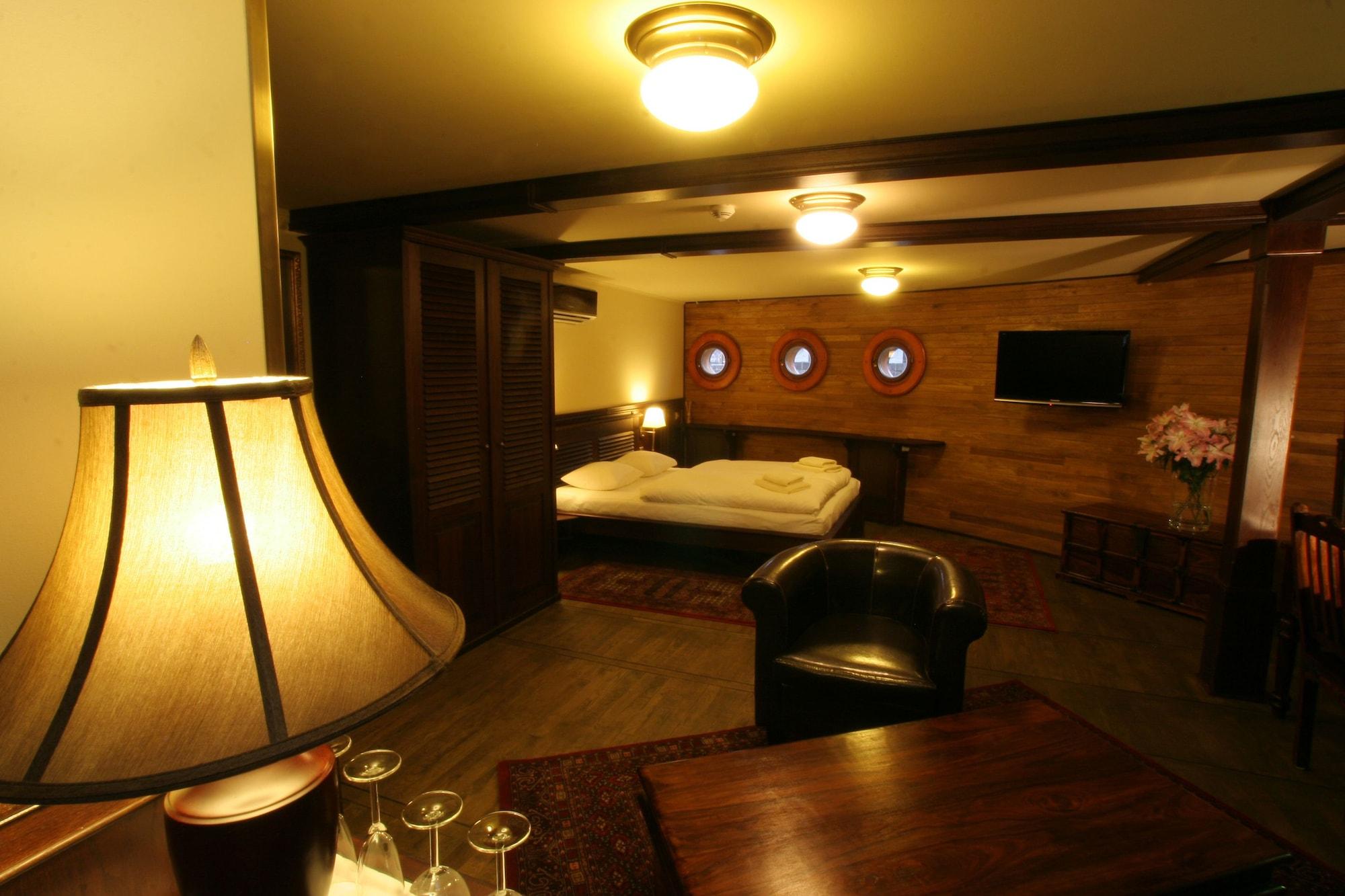 Boat Hotel Matylda Prague Luaran gambar