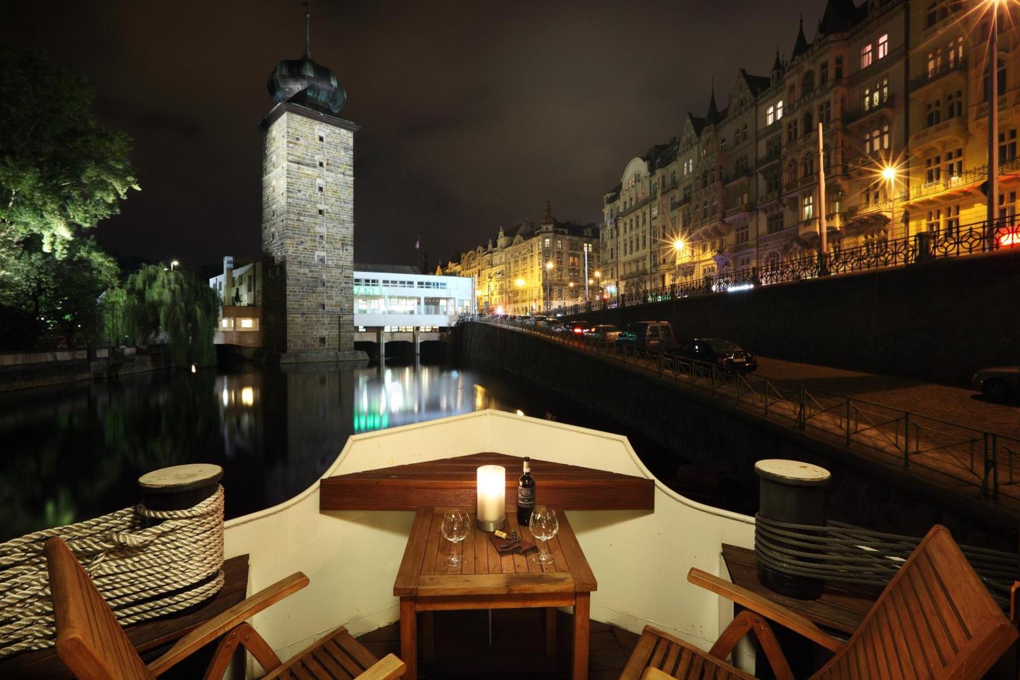 Boat Hotel Matylda Prague Luaran gambar