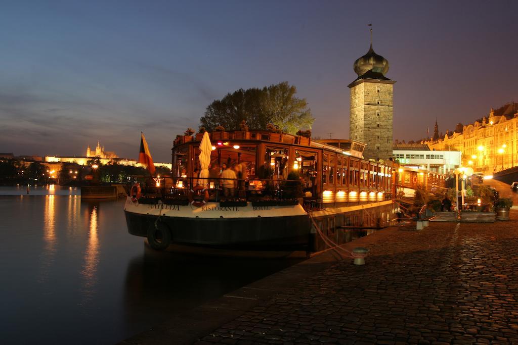 Boat Hotel Matylda Prague Luaran gambar