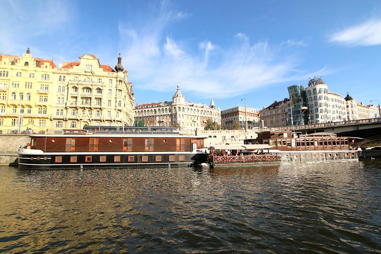 Boat Hotel Matylda Prague Luaran gambar